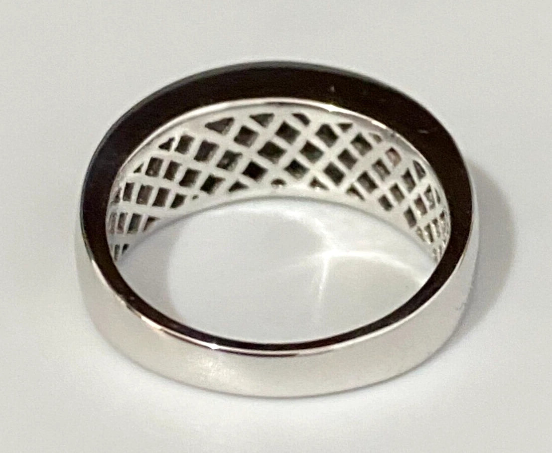 9K White Gold & 0.50CT Diamond Three Row Ring Size P - 7 1/2
