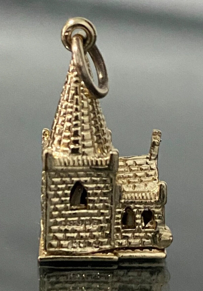 9K Yellow Gold Wedding in Church Opening Charm / Pendant