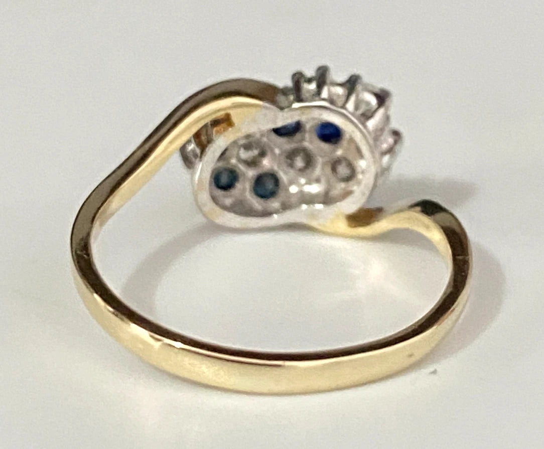 9K Yellow Gold W/ Sapphire & CZ Cluster Crossover Ring Size K - 5 3/8
