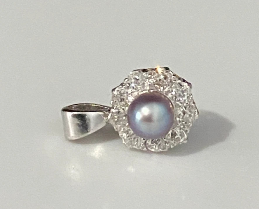 14K White Gold W/ Pearl & Diamond Pendant