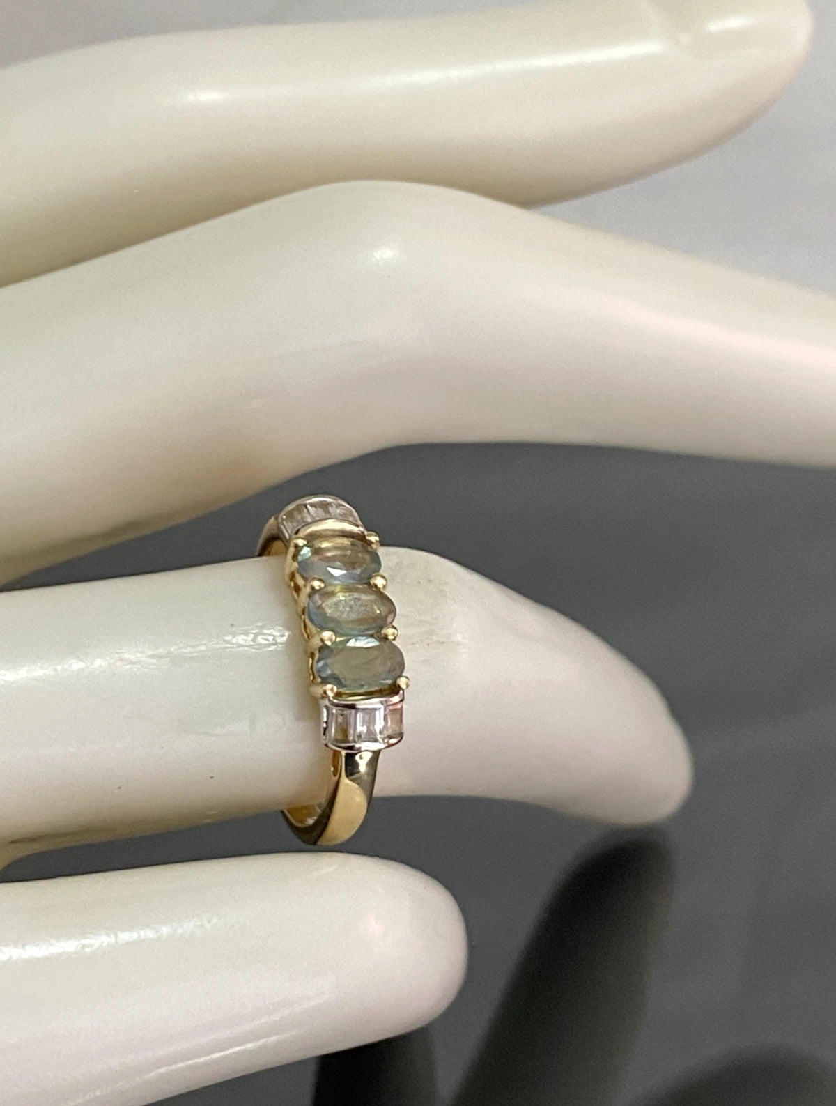 9K Yellow Gold Alexandrite Three Stone Ring Size L (US 5.75)