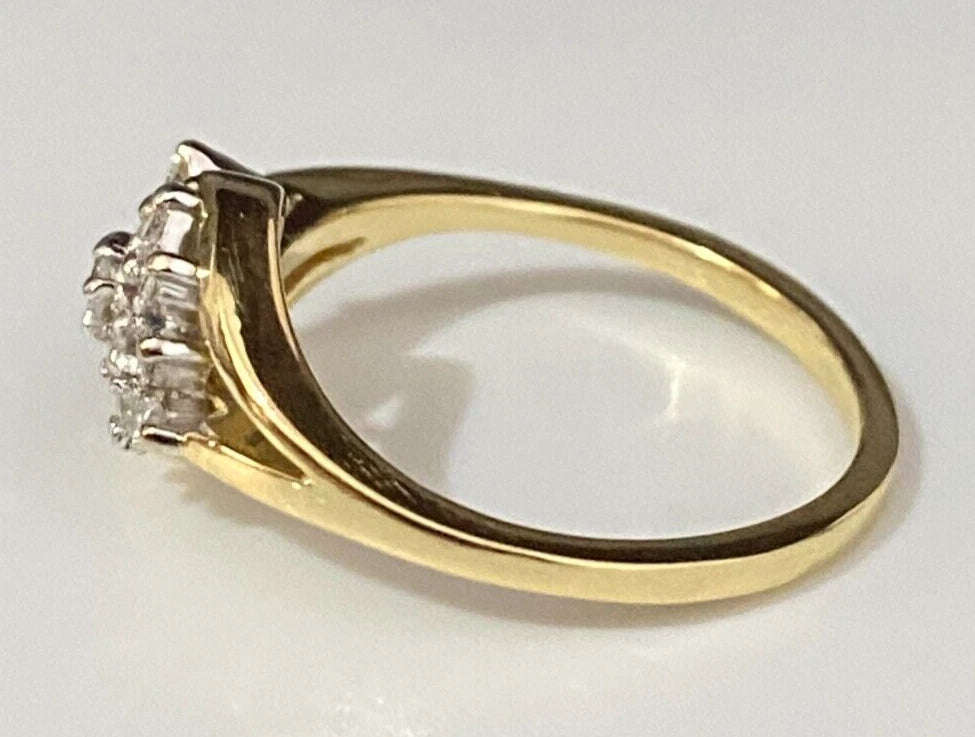 18K Yellow Gold & 0.30CT Diamond Dress Ring Size N - 6 1/2