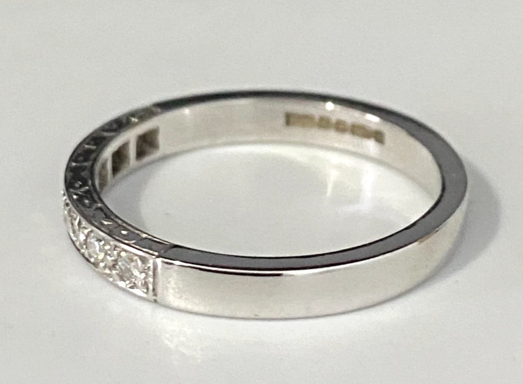 18K White Gold & Diamond Pave Set Wedding Band Ring Size N 1/2 - 6 3/4