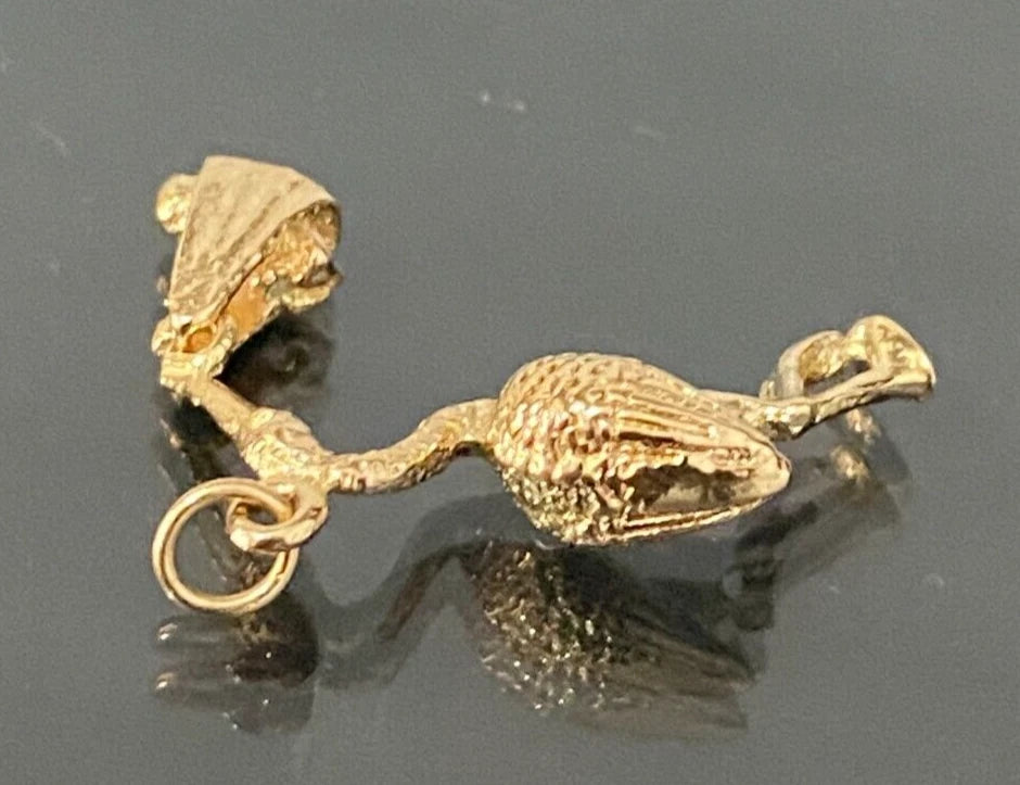 9K Yellow Gold Stork & Baby Charm Pendant 23.0mm high