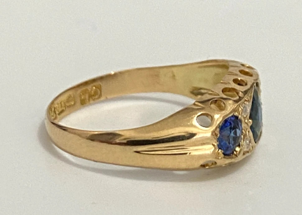 Antique 18ct Yellow Gold Blue Stone & Diamond Ring – Size K 1/2 (US 5.5)