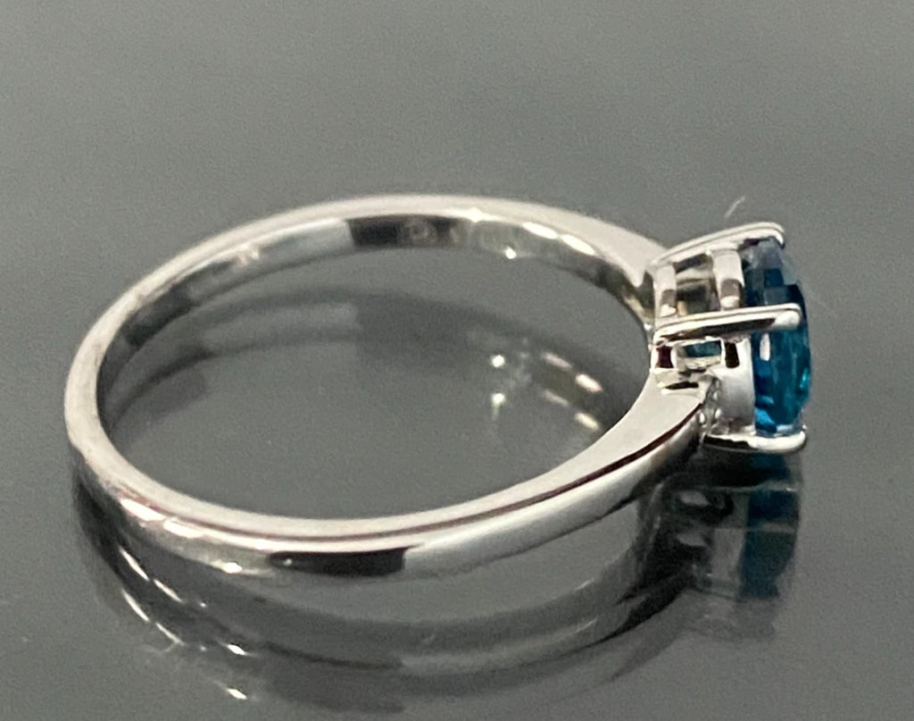 Sterling Silver London Blue Topaz & Diamond Ring – Size N (6.75)