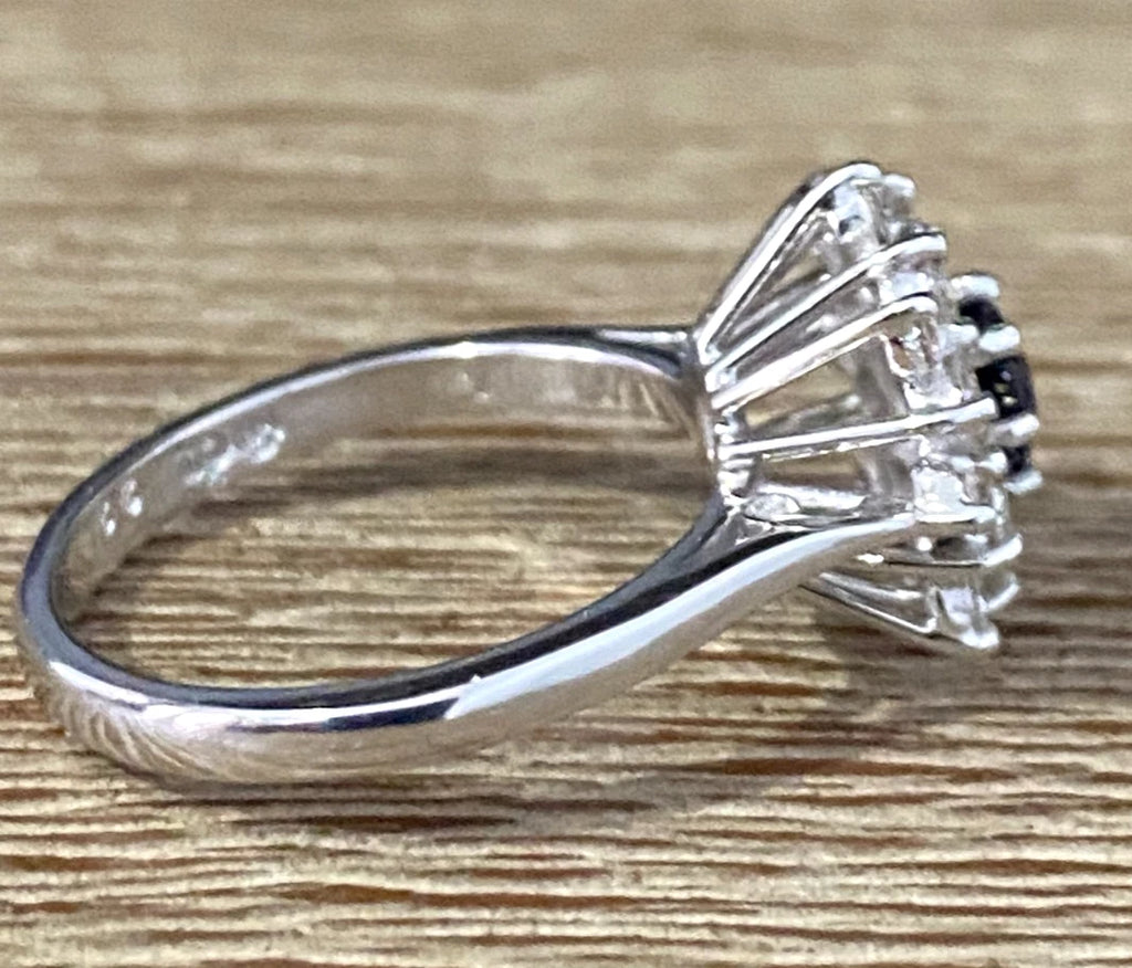 18K White Gold W/ Sapphire & 0.75CT Diamond Cluster Ring Size M 1/2 - 6 1/2
