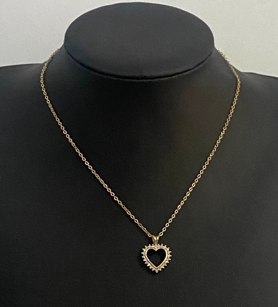 9CT Yellow Gold & 0.25CT Diamond Heart Pendant
