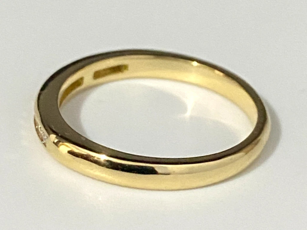 18K Yellow Gold & 0.15CT Diamond Channel Set Wedding Band Ring Size N - 6 3/4