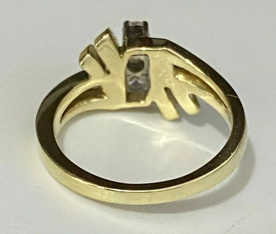 14K Yellow Gold & 0.28CT Diamond Three Stone Ring Size O 1/2 - 7 1/4