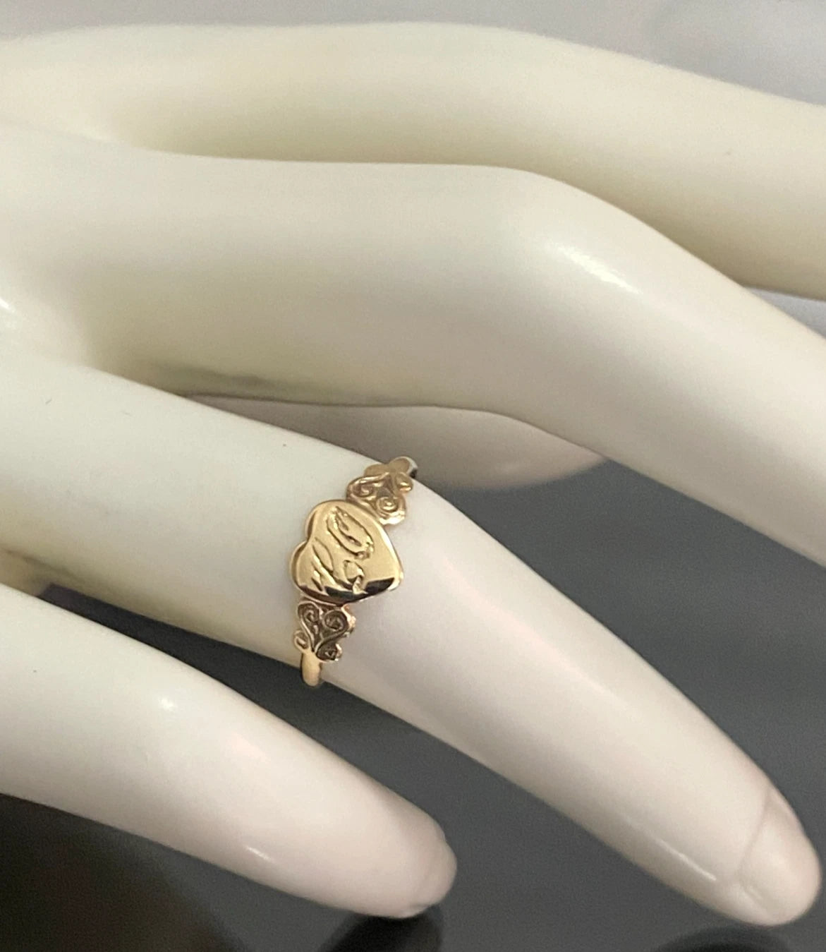 9CT Yellow Gold 