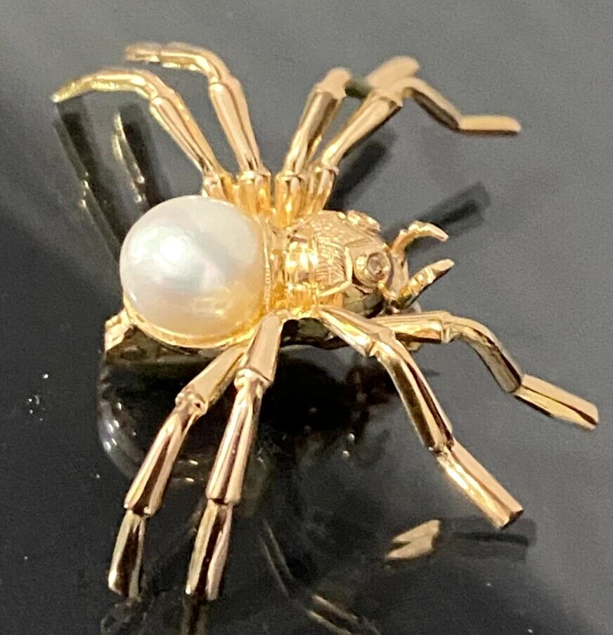 18ct Yellow Gold Spider Brooch with Pearl & Diamond Eyes