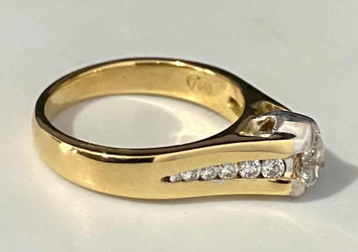 18K Yellow Gold & Heart Diamond Engagement Ring Size K - 5 1/4