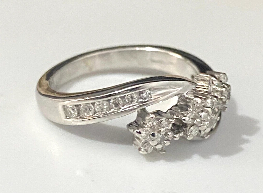 9K White Gold & 0.25CT Diamond 3 Flower Cluster Ring Size N (US 6.5)