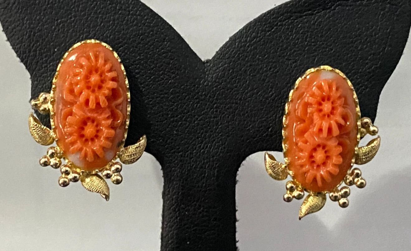 Art Deco 18K Yellow Gold & Red Coral Foliate Earrings 23.0mm