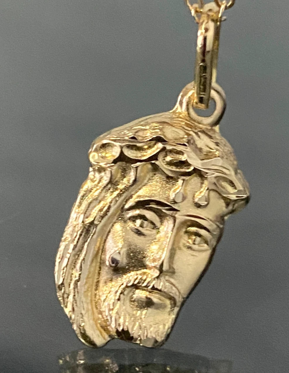 18K Yellow Gold Jesus face Charm/ Pendant