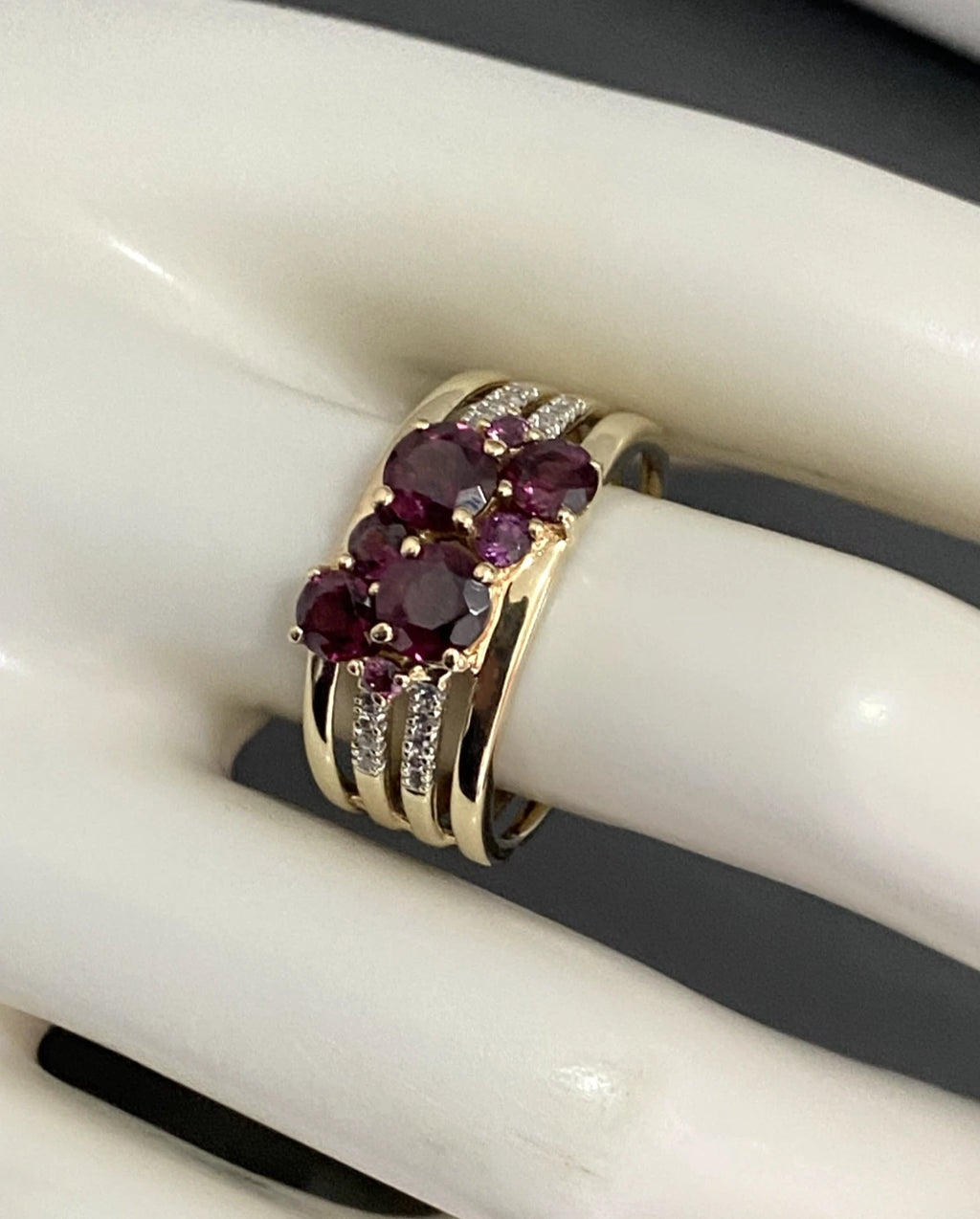 9K Yellow Gold Rhodolite & Diamond Multi-Row Split Shank Ring Size Q 1/2 (US 8.5