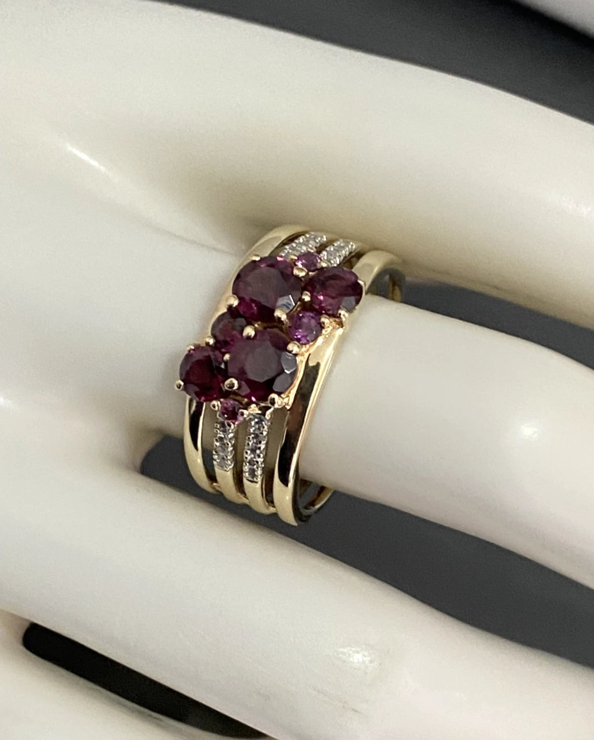 9K Yellow Gold Rhodolite & Diamond Multi-Row Split Shank Ring Size Q 1/2 (US 8.5