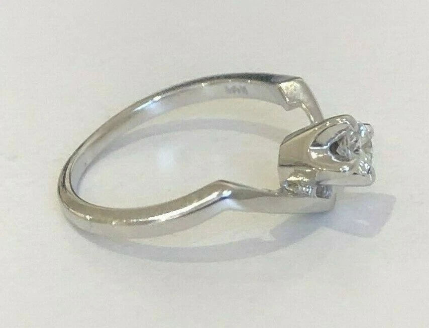 14K White Gold & 0.21CT Diamond Solitaire Curve Ring Size L - 5 1/2