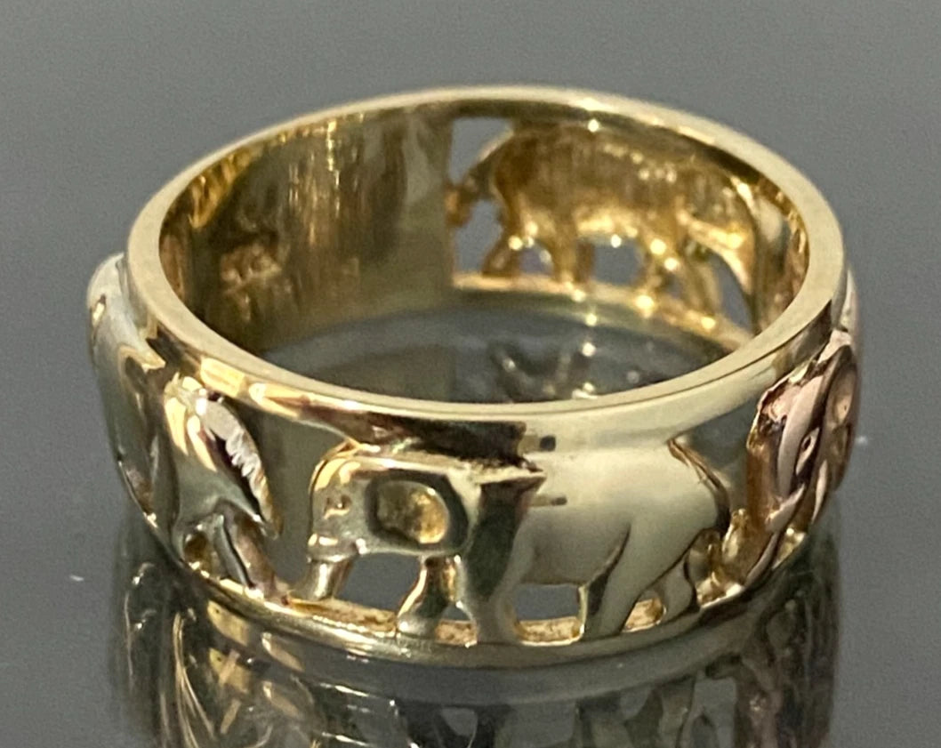 9K Yellow Gold Elephant Band Ring Size O 1/2 - 7 1/2