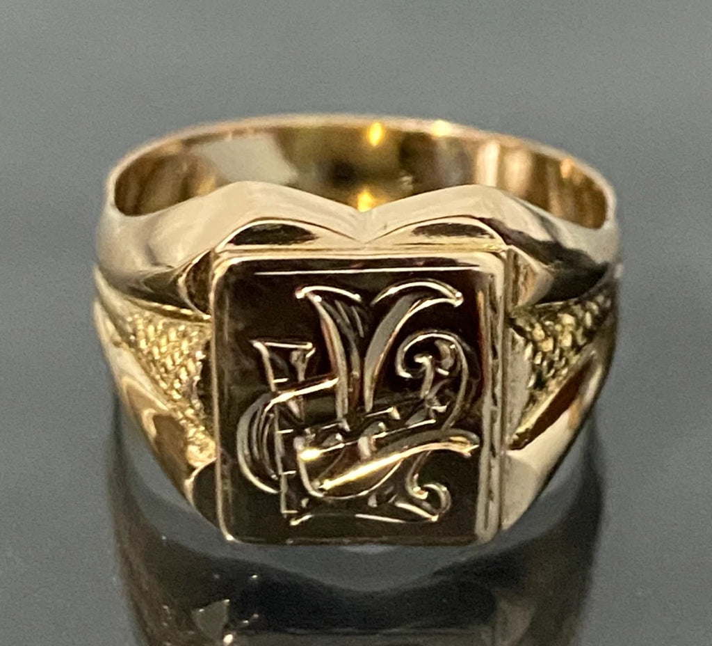 Vintage 18K Yellow Gold "AT" Initial Signet Ring Size O 1/2 - 7 1/2
