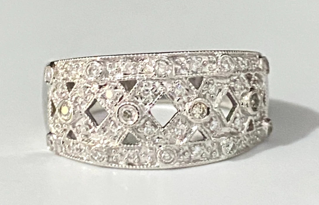 18K White Gold & 0.25CT Diamond Filigree Dress Ring Size O - 7 1/4