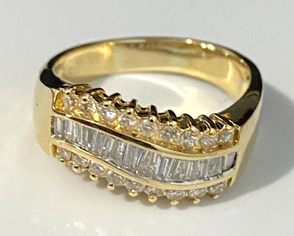 18K Yellow Gold & 0.80CT Diamond Dress Ring Size R - 8 5/8