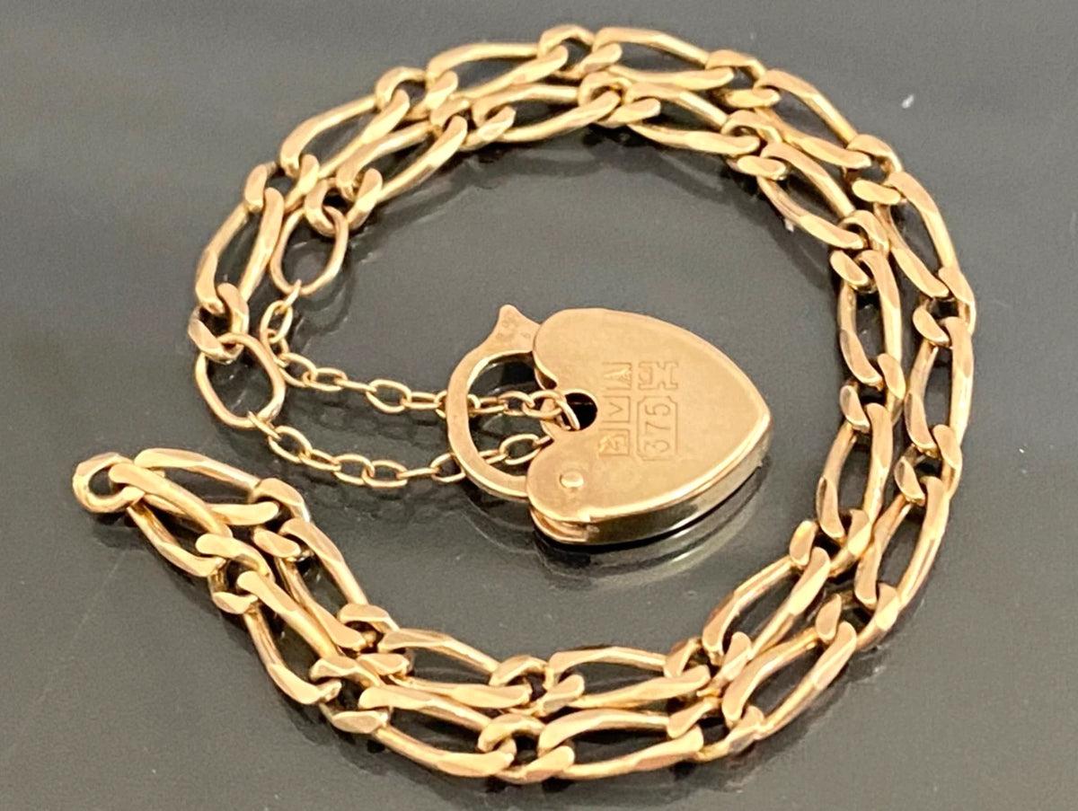 9K Yellow Gold Figaro Link Padlock Bracelet 18.0cm Long