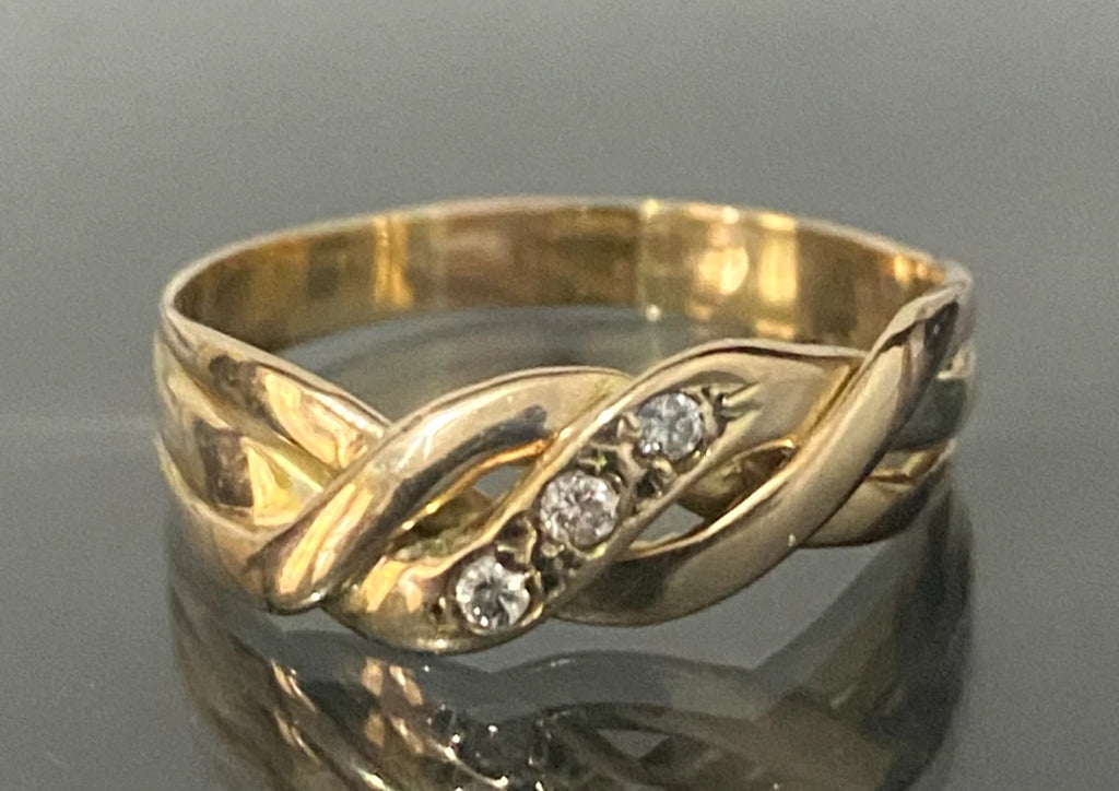 14K Yellow Gold & Diamond Braid Motif Ring Size S - 9 3/8