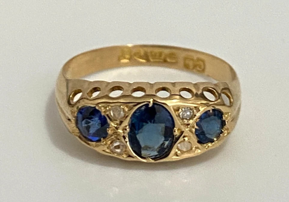 Antique 18ct Yellow Gold Blue Stone & Diamond Ring – Size K 1/2 (US 5.5)