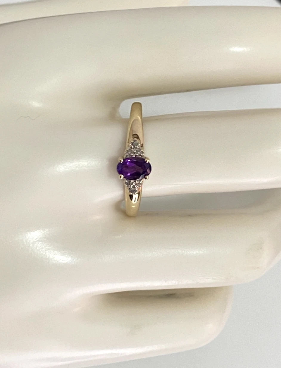 9K Yellow Gold W/ Amethyst & Diamond Ring Size T (US 9.75)