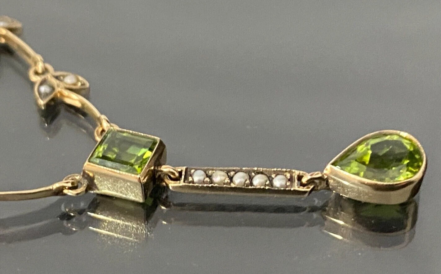 Edwardian 9K Yellow Gold W/ Peridot & Seed Pearl Drop Necklace 45cm Long