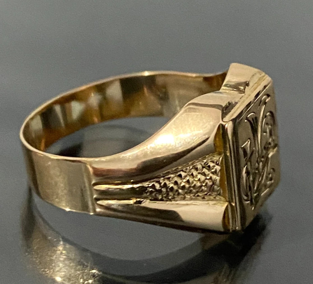 Vintage 18K Yellow Gold "AT" Initial Signet Ring Size O 1/2 - 7 1/2