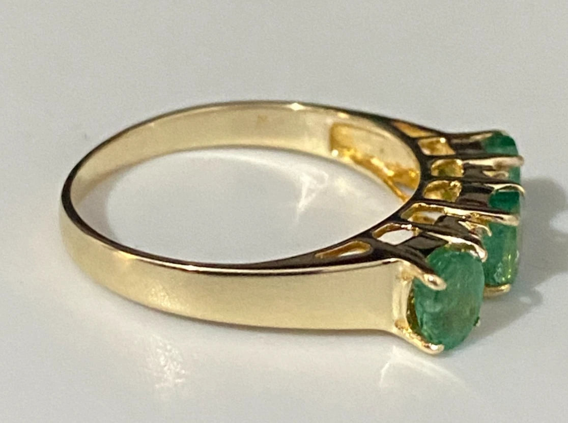 18K Yellow Gold W/ Emerald & CZ Three Stone Ring Size L - 5 1/2