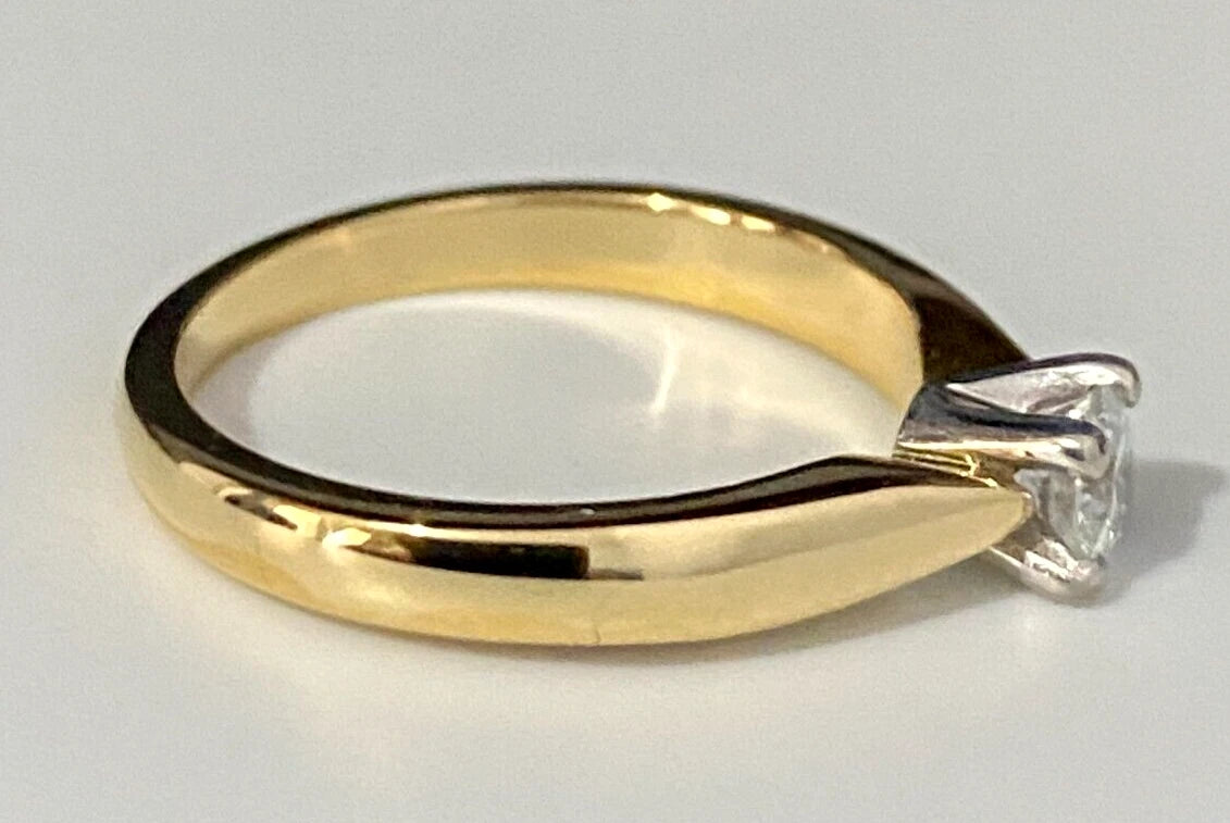 18K Yellow Gold & 0.32CT Diamond Solitaire Engagement Ring Size N - 6 1/2