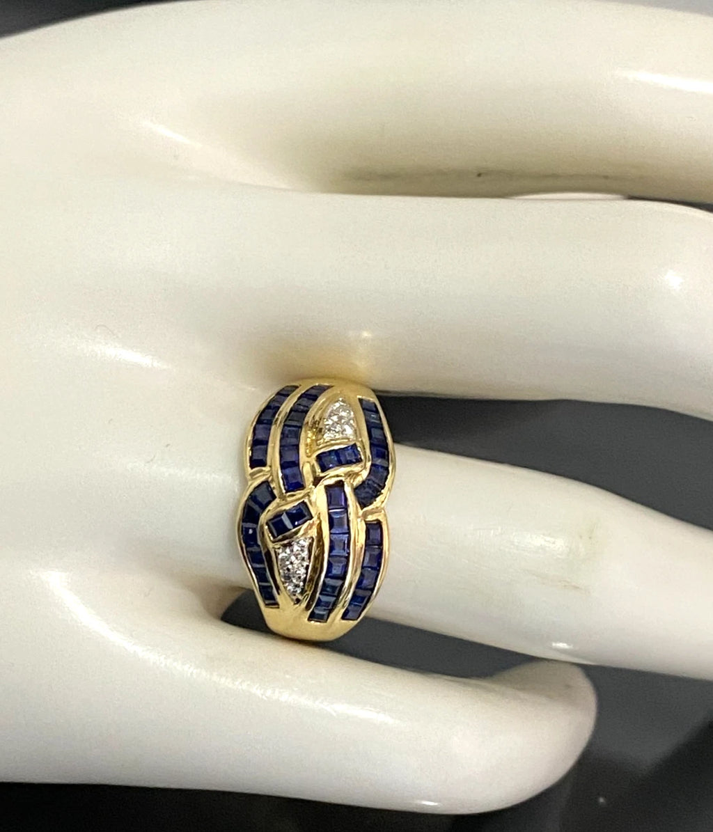 18ct Yellow Gold W/ Sapphire & Diamond Dress Ring Size R (US 8.75)