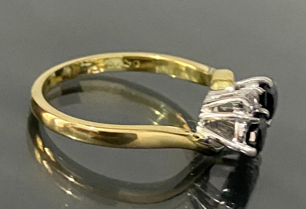 18K Yellow Gold W/ Sapphire & Diamond Crossover Ring Size M - 6