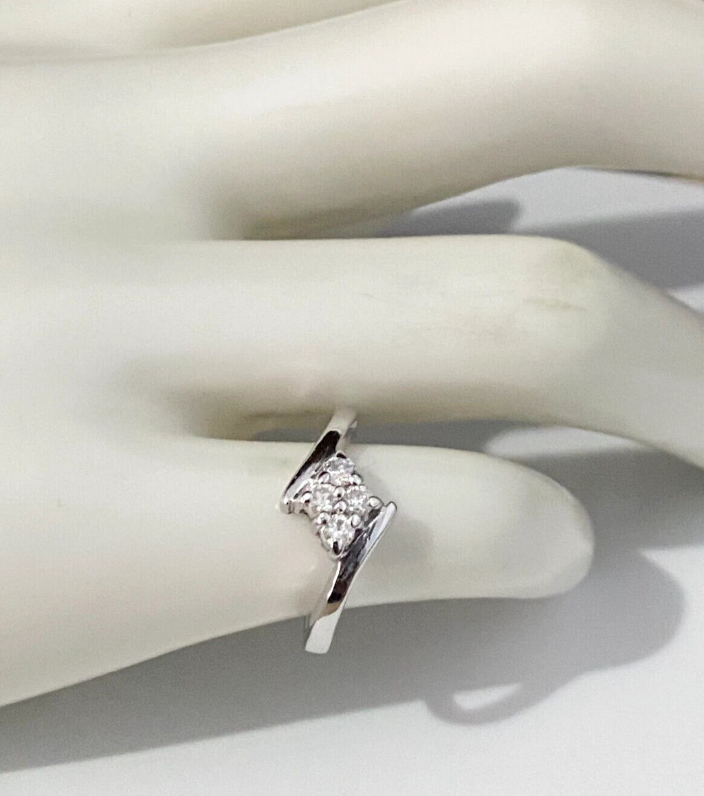 9K White Gold & 0.20CT Brilliant Diamond Bypass Ring Size I - 4 1/4