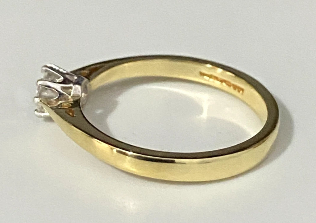 18K Yellow Gold & 0.25CT Diamond Solitaire Engagement Ring Size M - 6 1/4