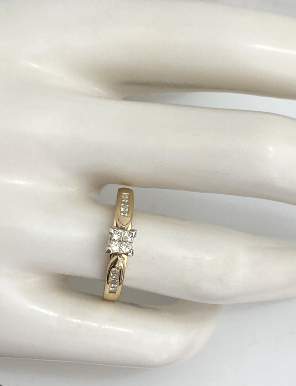 18ct Yellow Gold 0.50ct Princess Diamond Cluster Engagement Ring - Size N 1/2