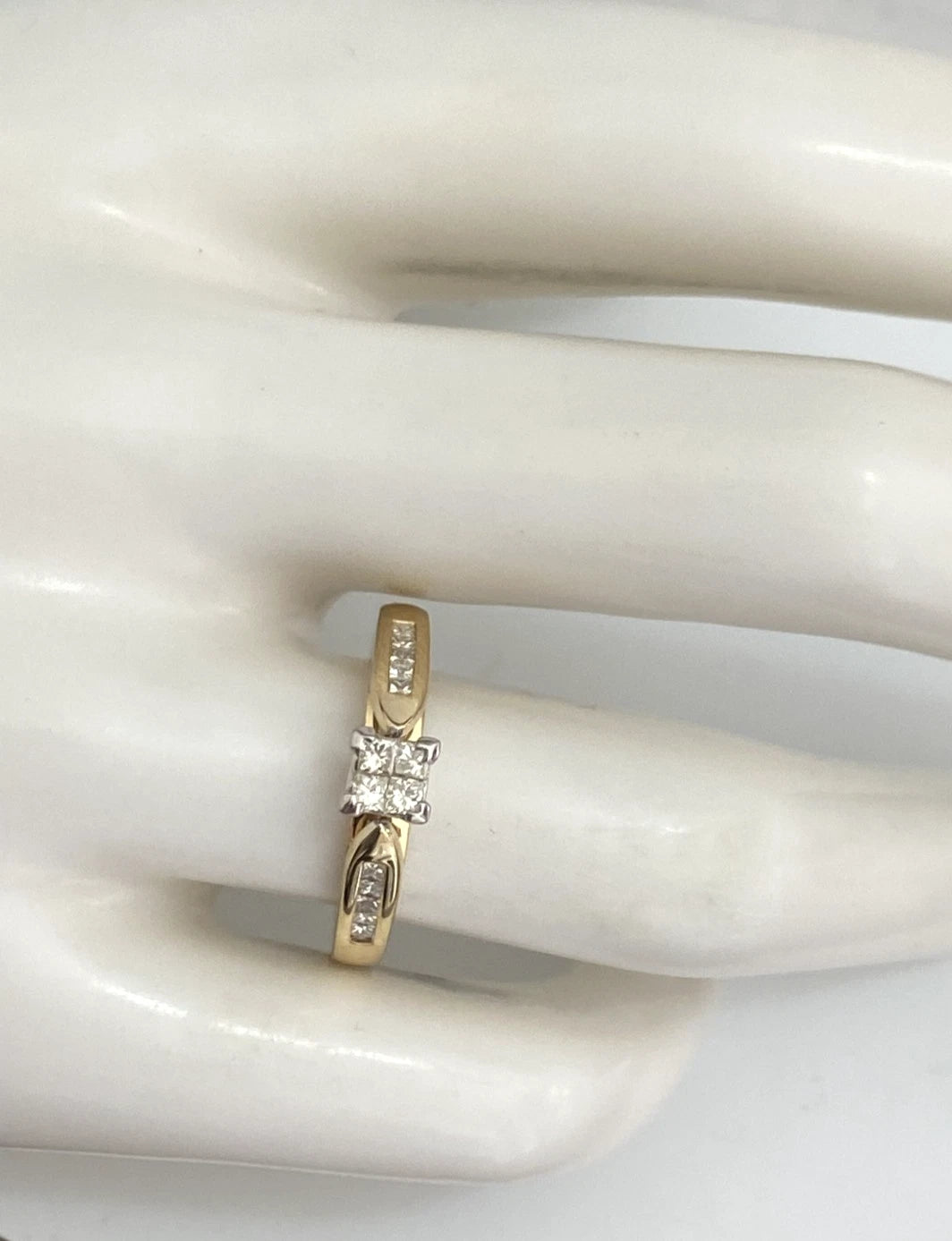 18ct Yellow Gold 0.50ct Princess Diamond Cluster Engagement Ring - Size N 1/2