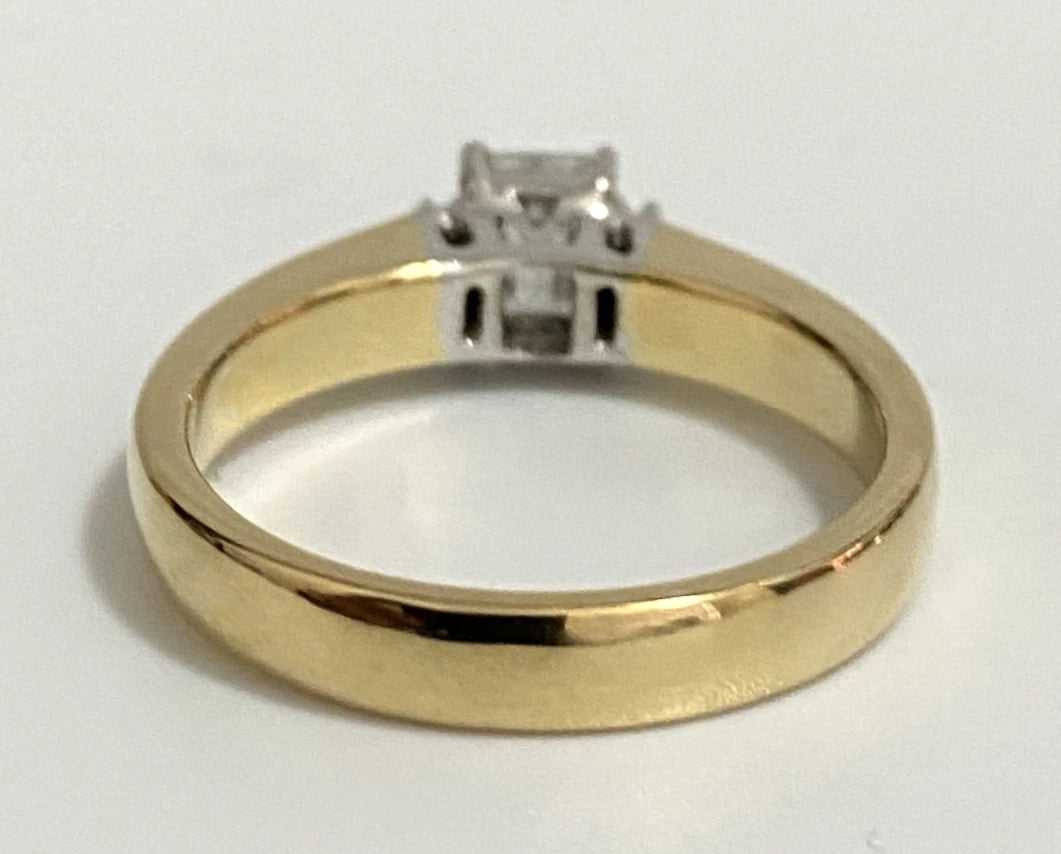 18K Yellow Gold & Diamond Solitaire Engagement Ring - Size T (US 9.75)