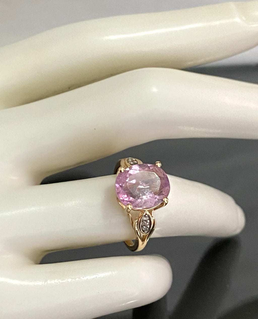 9K Yellow Gold Pink Fluorite & White Zircon Ring Size L (US 5.75)