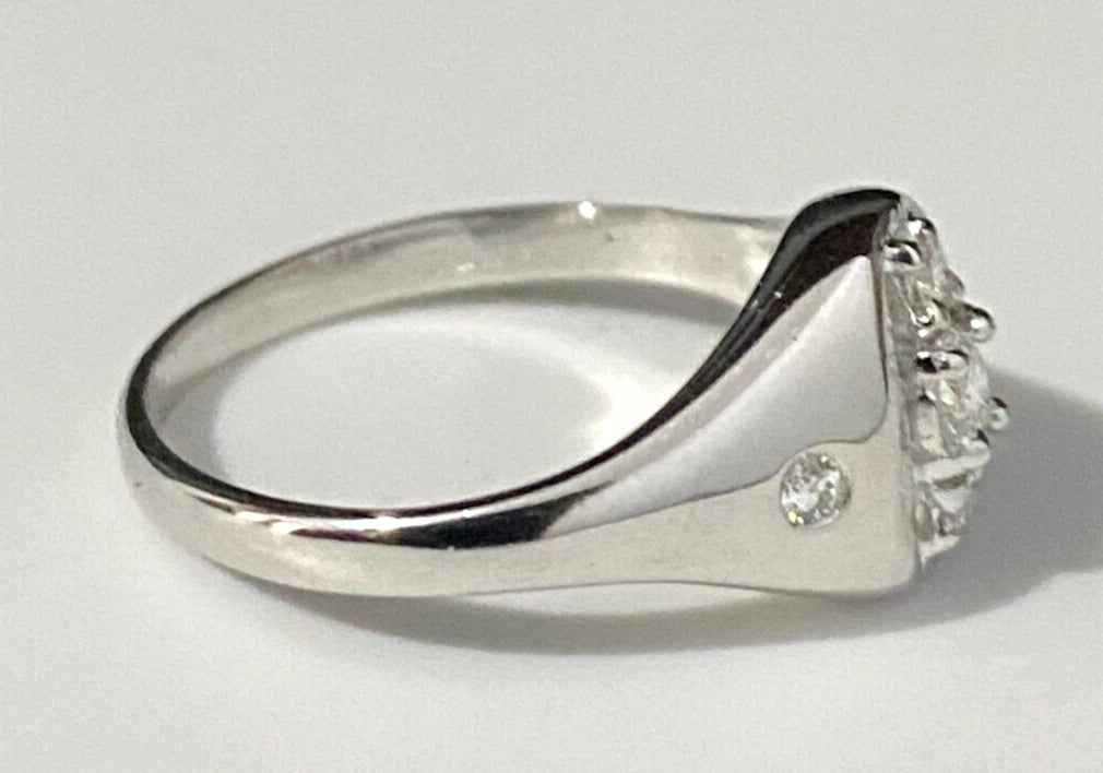 18K White Gold & 0.20CT Diamond Ring Size L 1/2 - 5 7/8