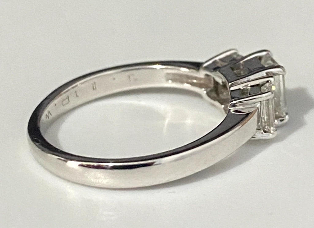 18K Gold & 1.0CT Emerald Diamond Engagement Ring /Certificate Size M - 6 1/4