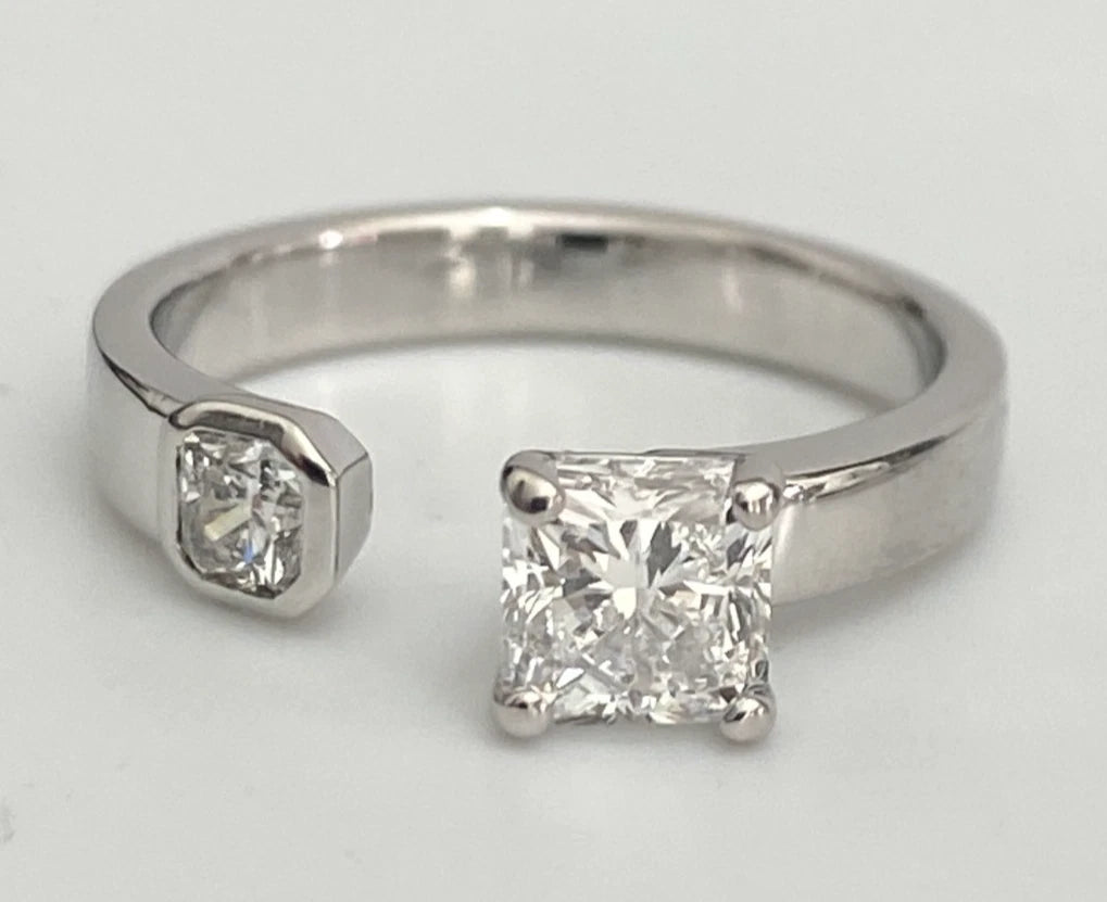 18K White Gold Modern Asymmetrical Diamond Bridal Ring Set - Size J 1/2 (US 5)