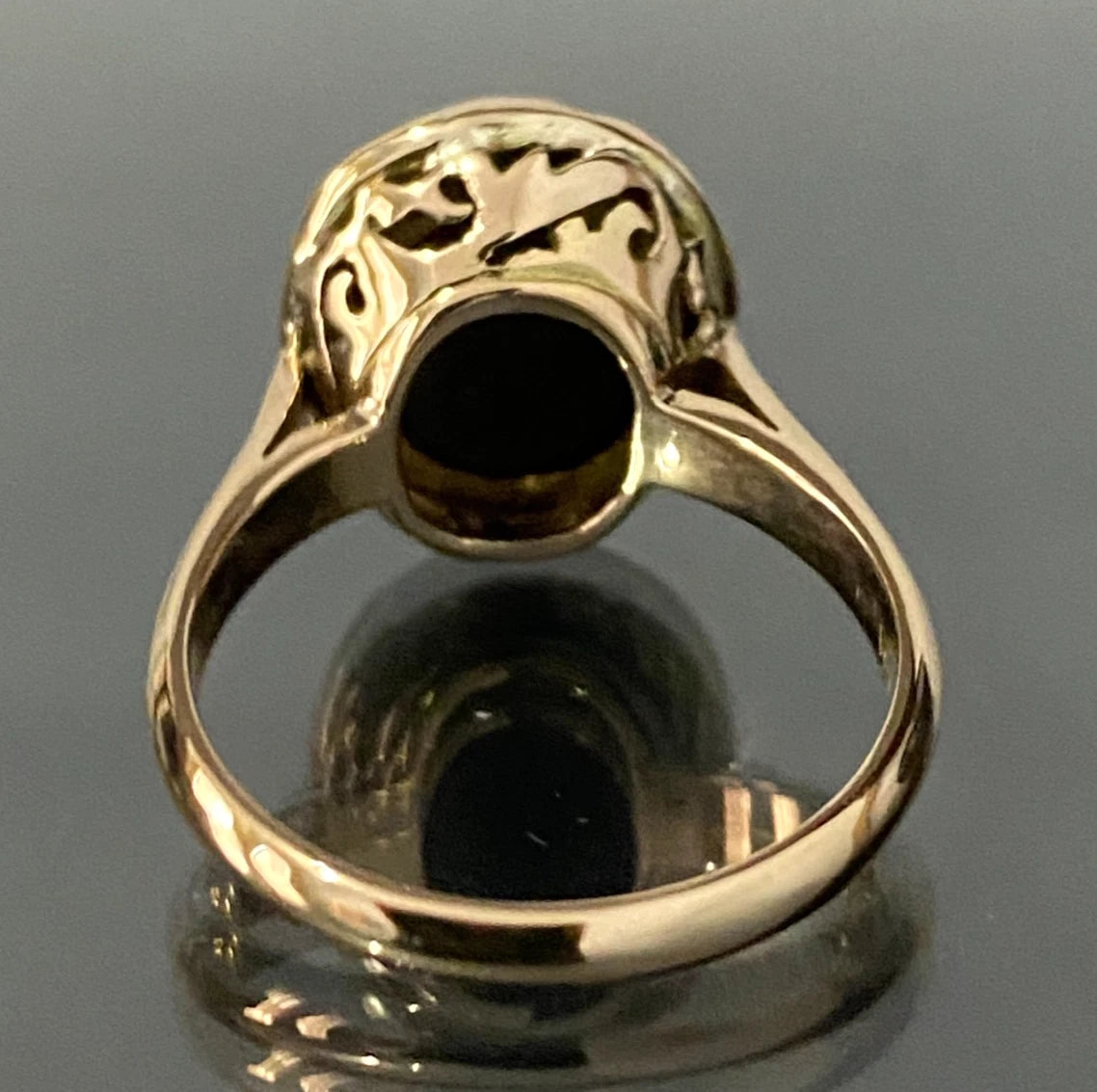 Vintage 14K Yellow Gold W/ Black Star Sapphire Ring Size L - 5 7/8