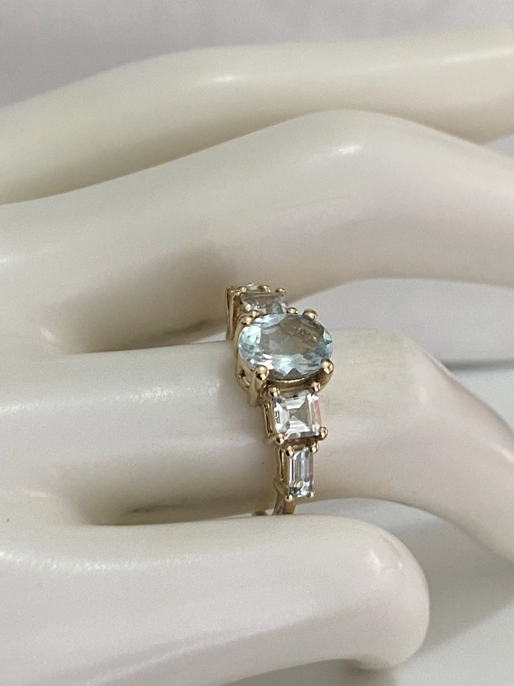 9K Yellow Gold & 1.84CT Aquamarine Five Stone Ring - Size L (US 5.75)