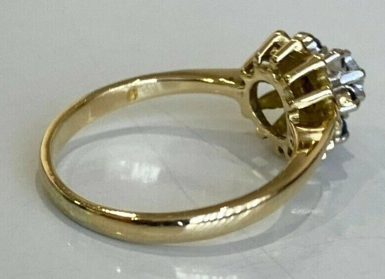 18K Yellow Gold W/ Sapphire & Diamond Flower Ring Size L 1/4 - 5 3/4