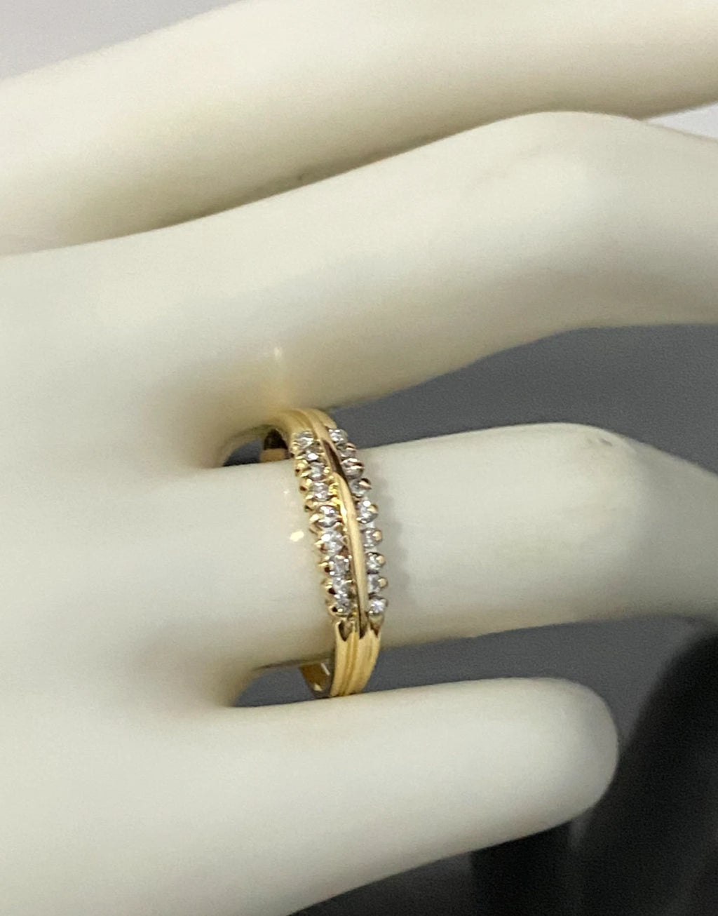 18K Yellow Gold & Diamond Two Row Band Ring Size P - 7 3/4